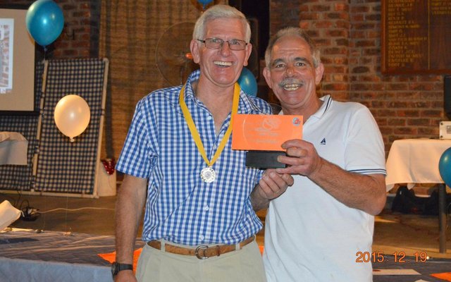 Robert Pace (links), Senior Kampioen 2015, saam met Philip Fourie